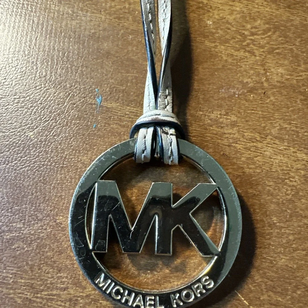 Michael Kors Beige-Blackleather and Gold Keychain/Key Fob